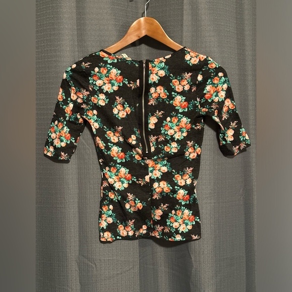 Kirra Floral Zip Up Top - Picture 2 of 6